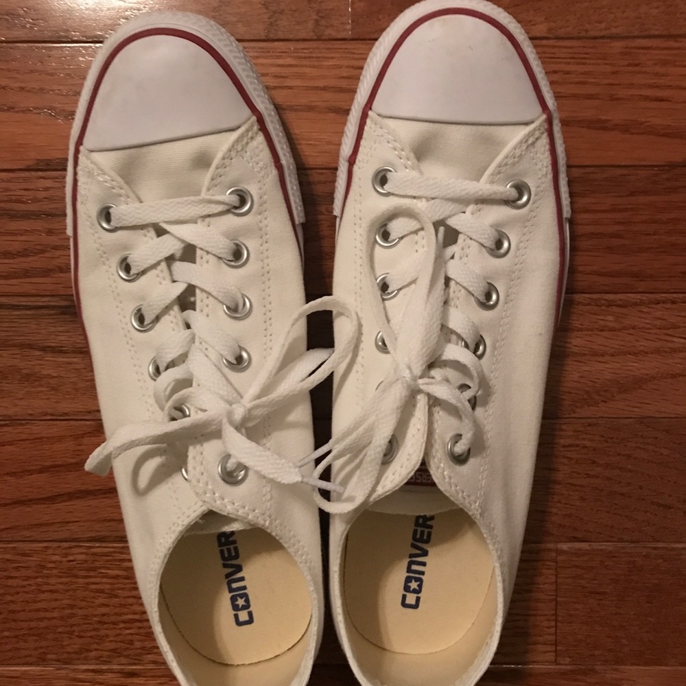 Classic Converse chuck Taylor’s size 10